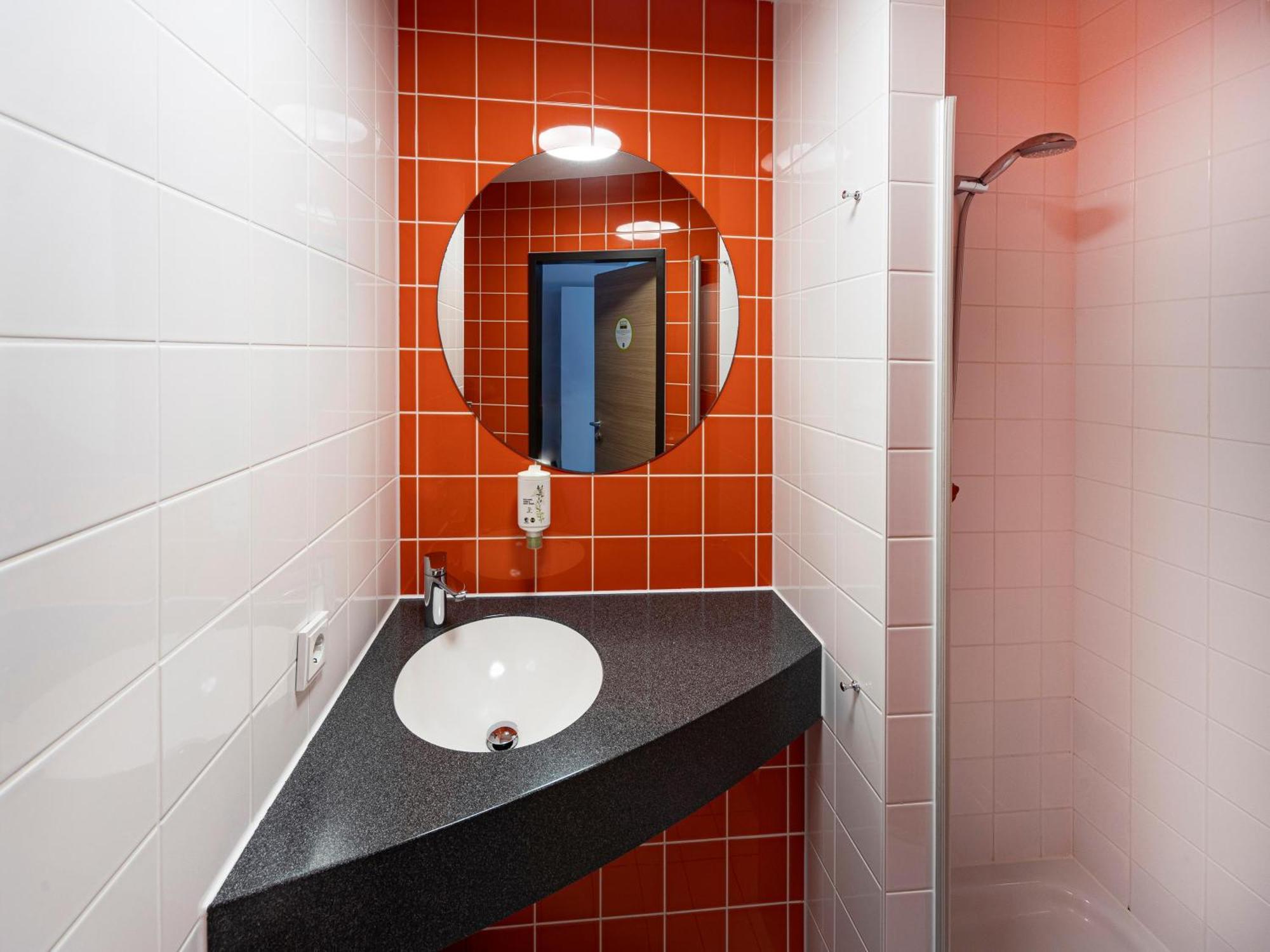 B&B Hotel Leipzig-City Екстериор снимка